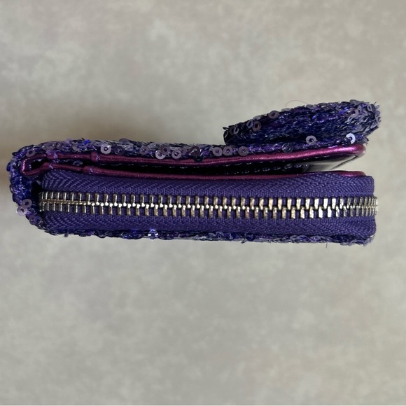 Disney Loungefly Minnie Purple Sequined Bifold Wallet, 1-Piece - Picture 5 of 12